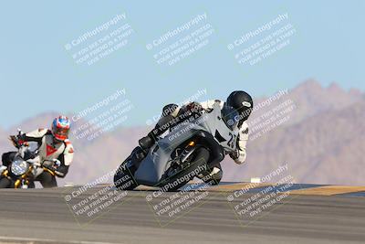 media/Oct-01-2023-SoCal Trackdays (Sun) [[4c570cc352]]/Turn 9 Set 2 (10am)/